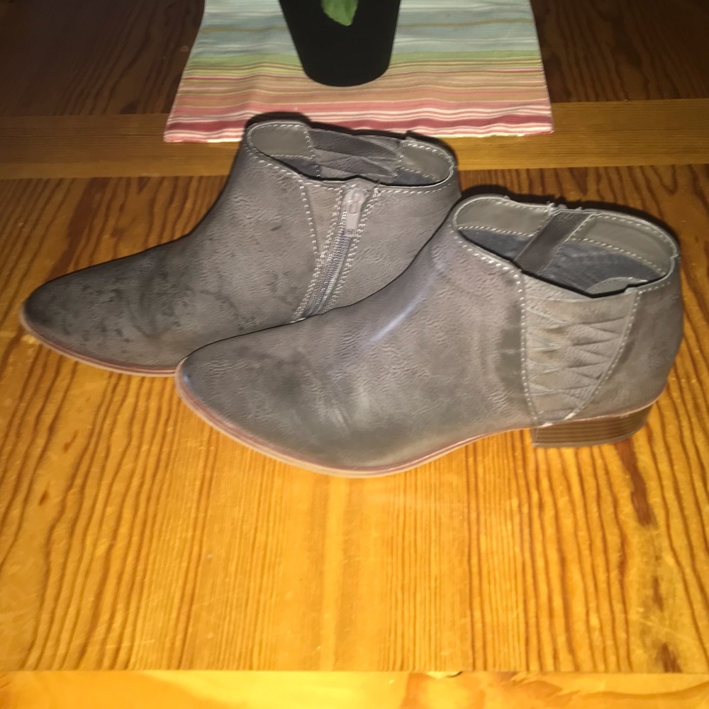 Gray Ankle Booties - Size 9 - EUC